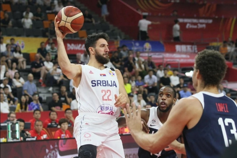 Hrvatski komentator hit na društvenim mrežama, ko će da završi u ludnici! (FOTO)