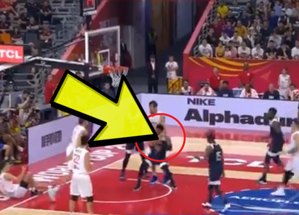 Najčudniji detalj meča Srbija - Amerika, naš igrač nije bio svestan šta se dešava! Je li ovo moguće? (VIDEO)