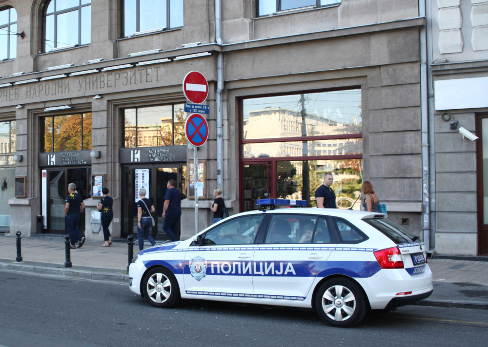 Đilasovi rušitelji upali na Univerzitet u Beogradu, a iza svega se krije bolestan plan! (FOTO)