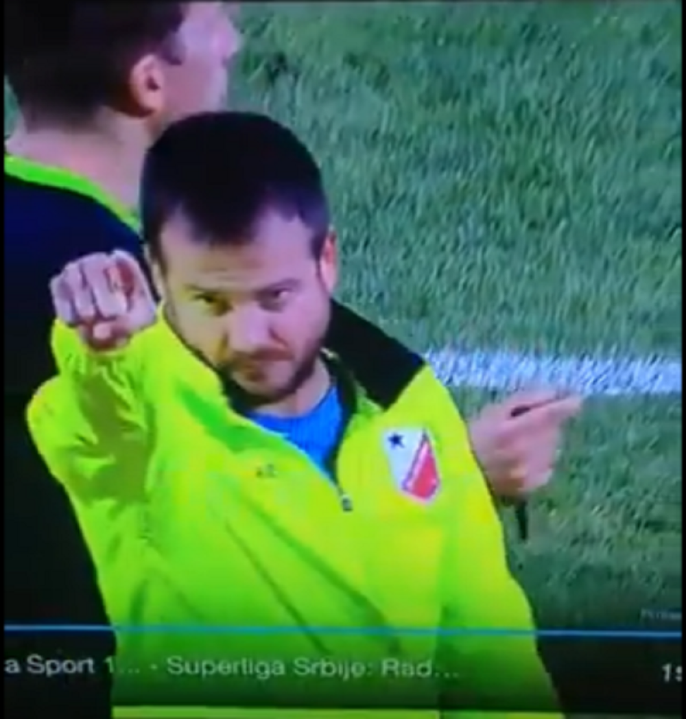 NIje se oglašavao posle INCIDENTA, a onda odlučio da PROPEVA! (VIDEO)