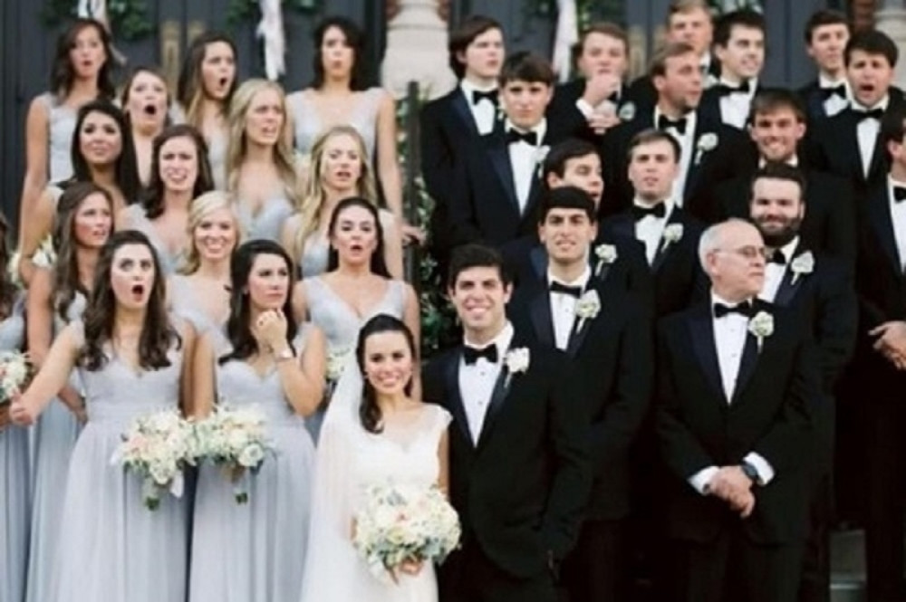 Izraz lica deveruše otkriva užas koji se desio mladencima na najradosniji dan! (FOTO/ VIDEO)