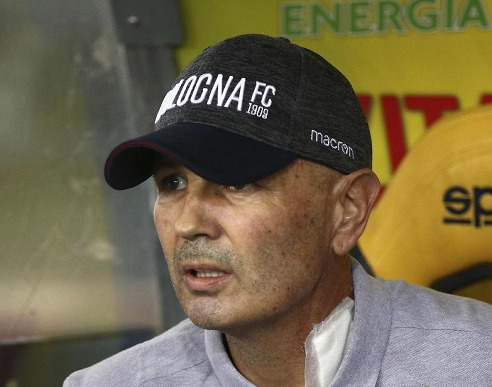 Siniša Mihajlović onemogućen da sedne na klupu, asistenti izneli detalje