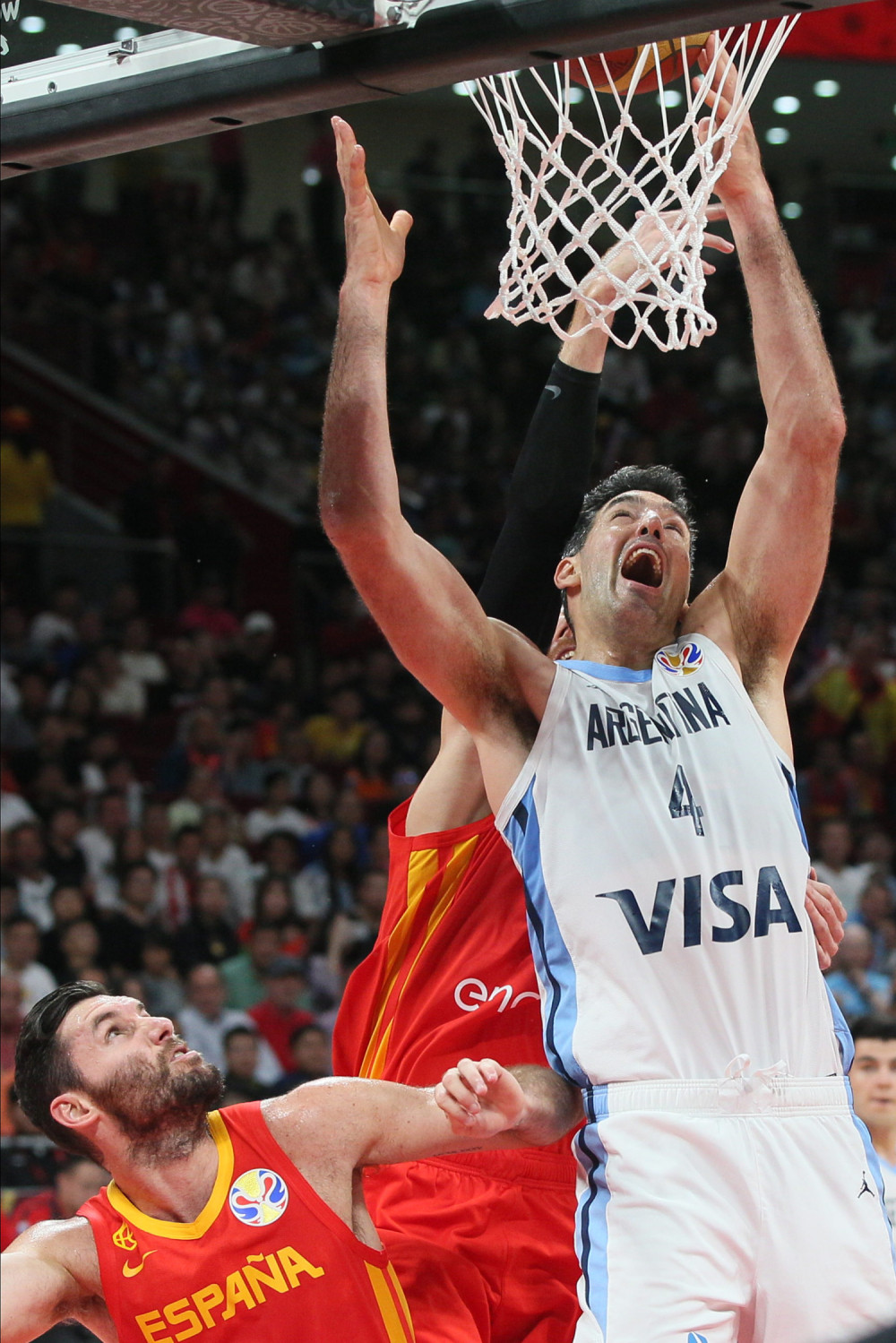 Deklasirali Skolu i Argentince: Cela planeta u šoku gledala finale! (FOTO)