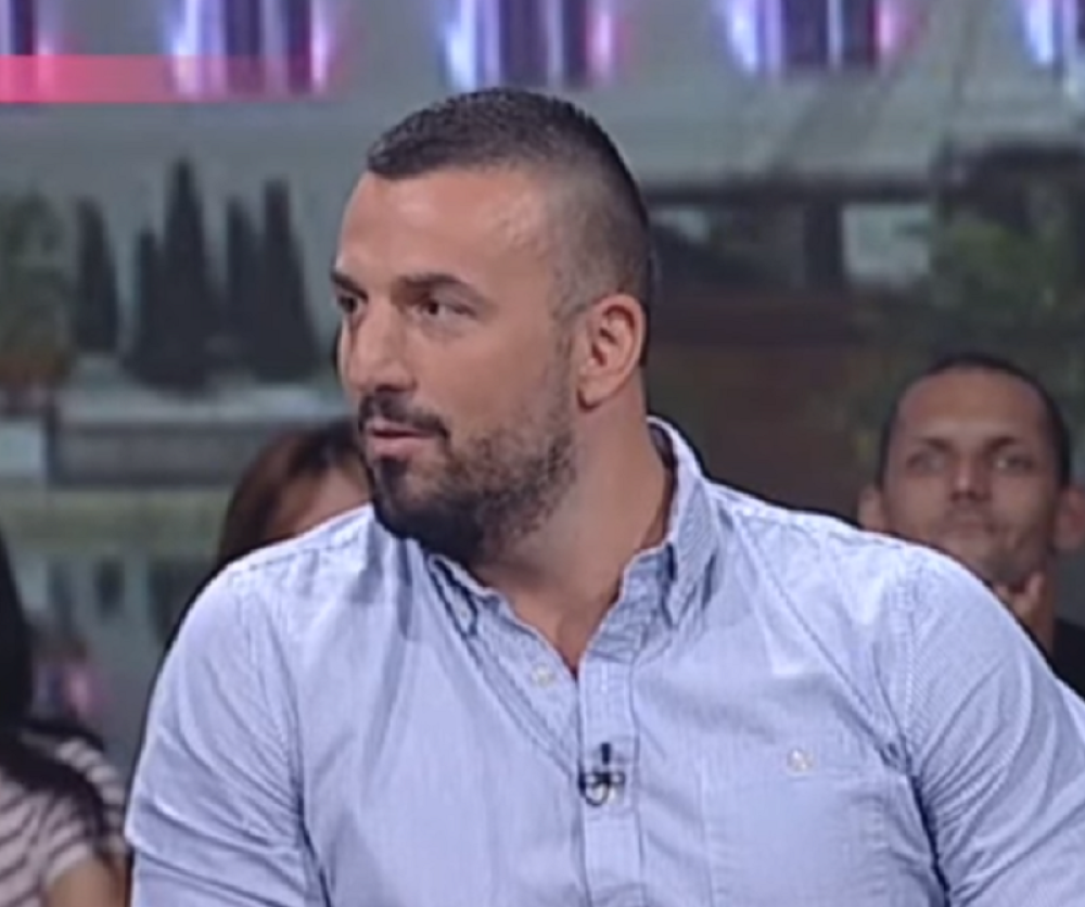 Vladimir Tomović već 5 meseci u vezi sa Sarom Reljić?! Sve je deo igre, prevarili su celu naciju!