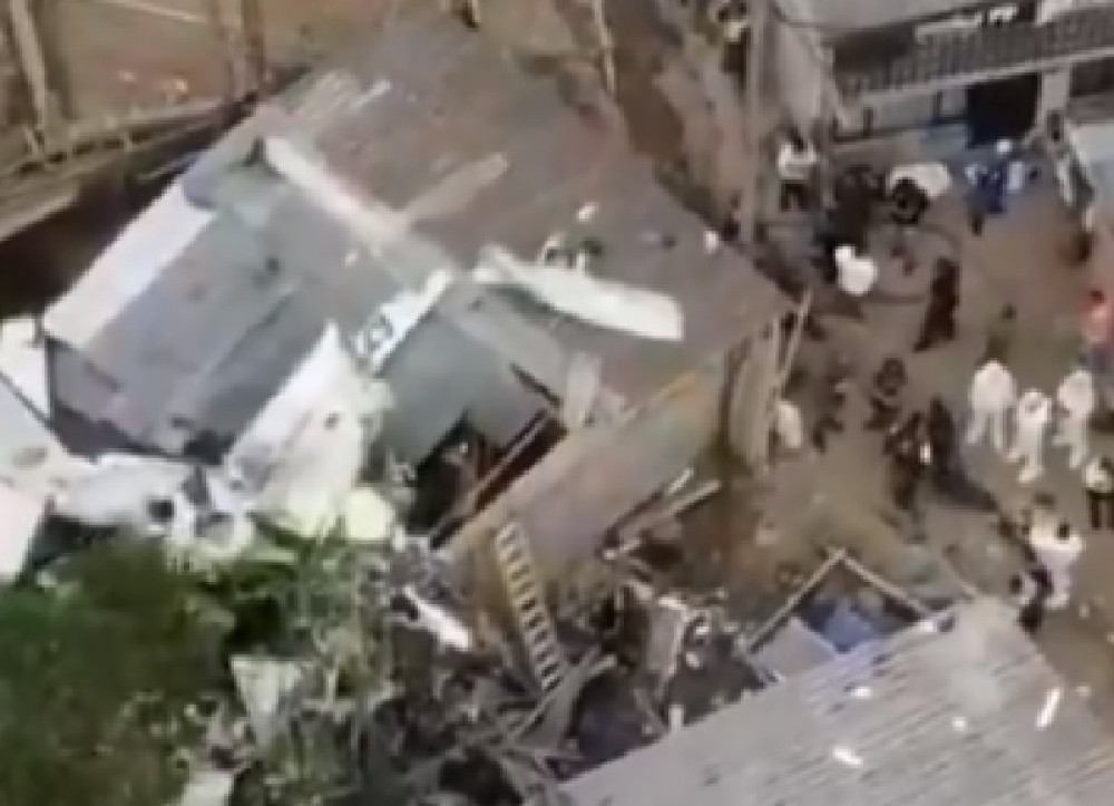 Ima poginulih! U letelici bili lokalni zvaničnici (FOTO, VIDEO)