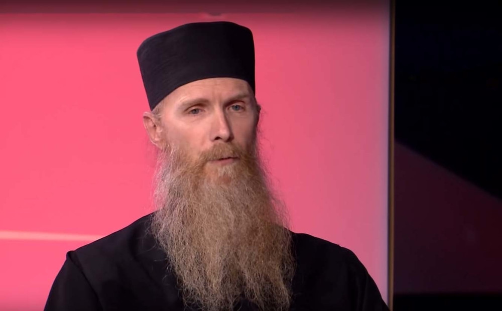 Danas je monah Arsenije koji najbolje može razumeti mladog čoveka. Ovo su njegovi saveti