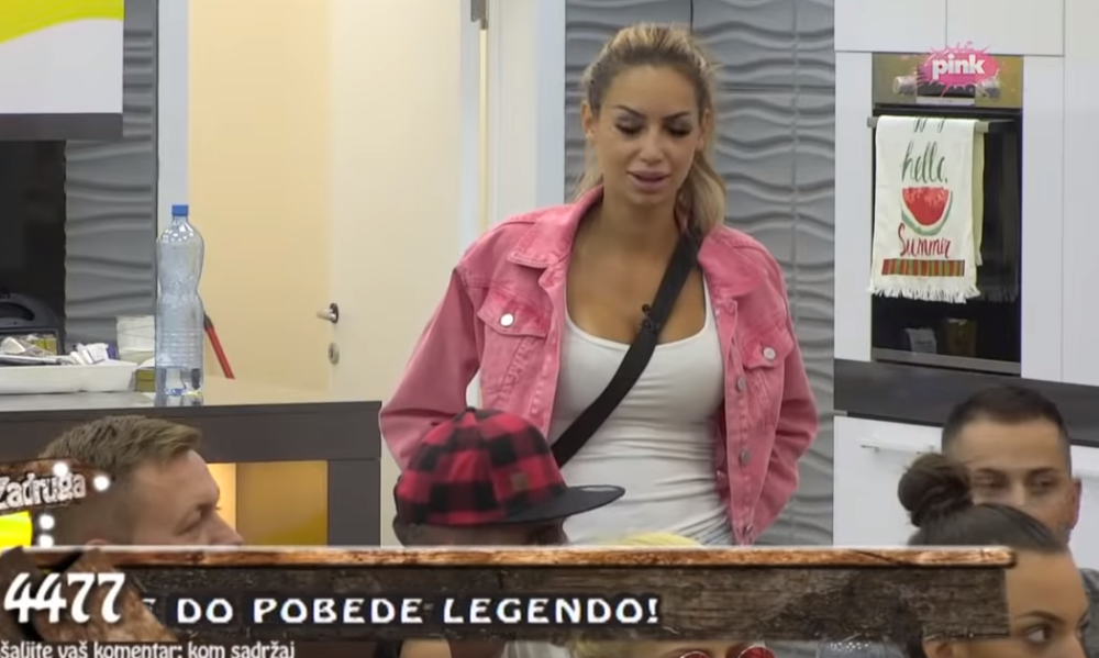 Majka me terala na se*s s matorcem! Davao mi je brdo novca, a onda je rešio sve da naplati!