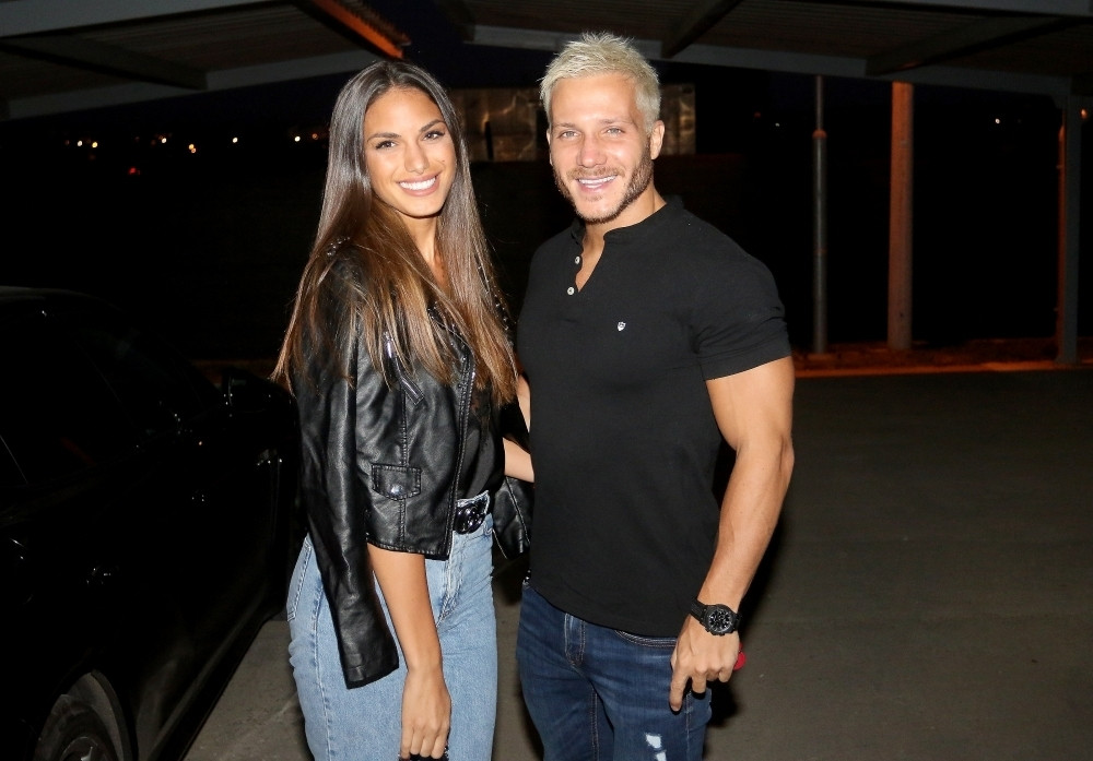 Saši Kovaćeviću devojka naređuje! Vuče ga za uvo i postavlja svoja pravila!