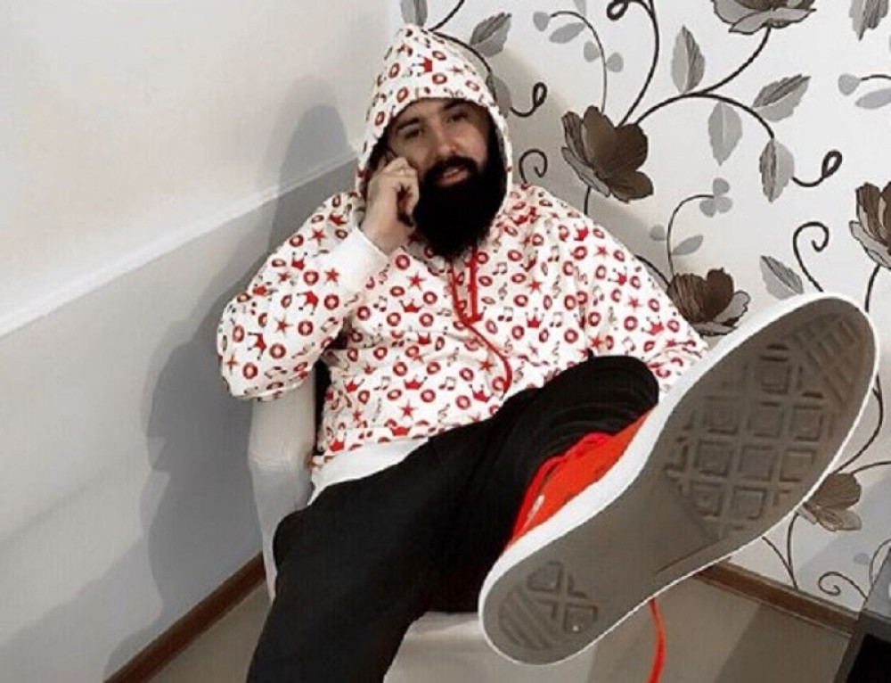 Džala Brat gurnuo devojku na koncertu! Čuo se vrisak! (VIDEO)