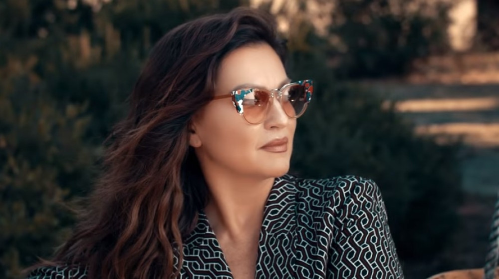 Objavila sliku svoje majke! Nina Badrić jedna od najatraktivnijih pevačica u regionu, a od nje je nasledila lepotu!