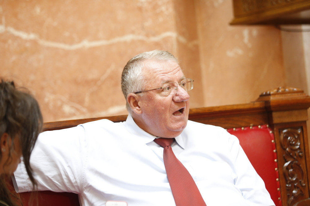 Šešelj otvorio karte i doneo odluku koja može da ugasi stranku!