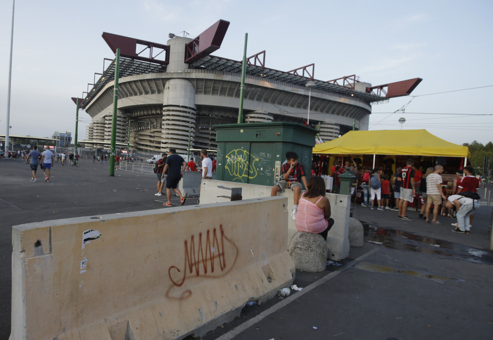 Predsednik Bergama tvrdi da se svih 40.000 gledalaca inficiralo