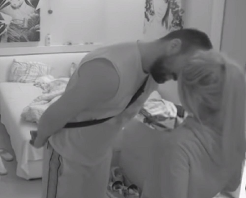 Vladimir Tomović spopadao Ivanu u spavaćoj sobi! Ljubio je po licu, a onda se spustio do njenih grudi!