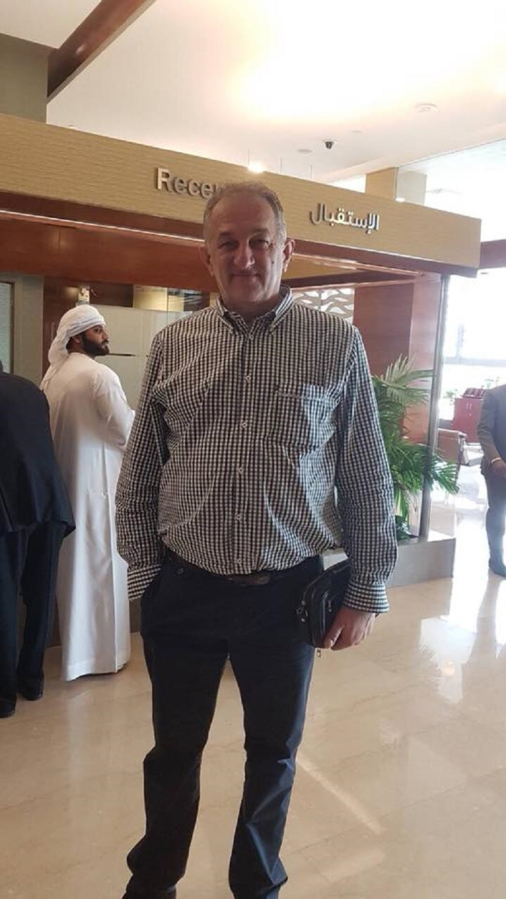 Ugradio starleti silikone o trošku države, a sad je otkriveno šta je radio medicinskim sestrama!