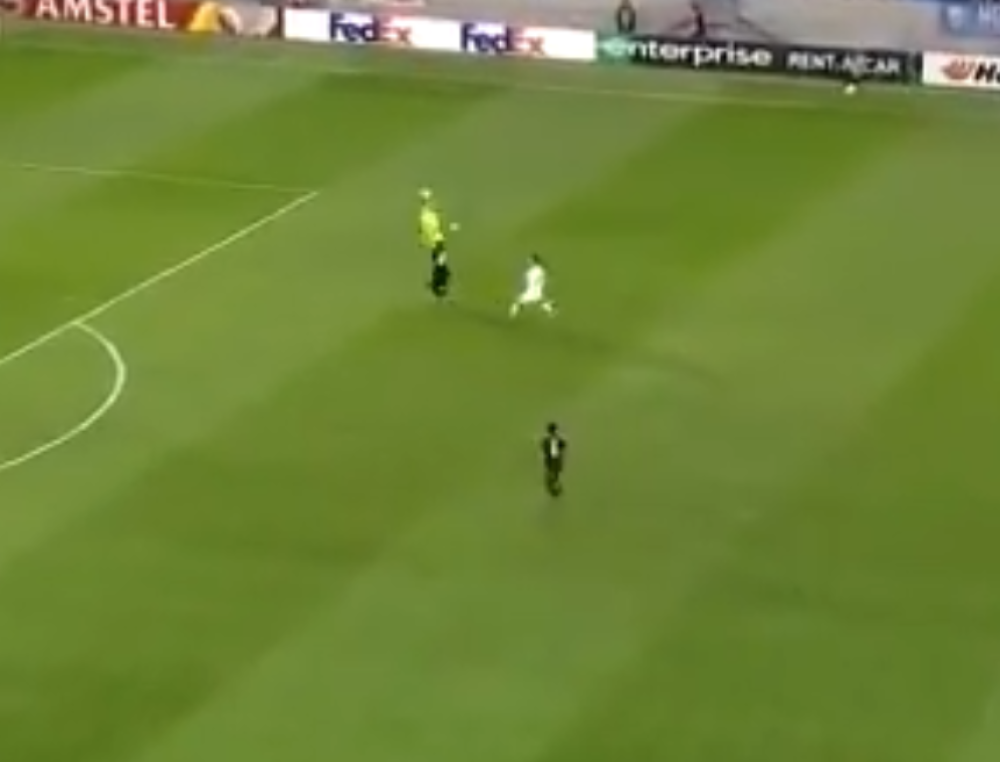 Bivši golman Liverpula se ponovo propisno IZBLAMIRAO! Saigrači nisu mogli da veruju kad su videli šta radi! (VIDEO)