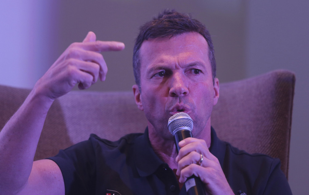 Legendarni fudbaler i trener upamćen i po LJUBAVNOJ priči sa našom dizajnerkom otkrio INTIMNE detalje o kojima BRUJI ceo svet!