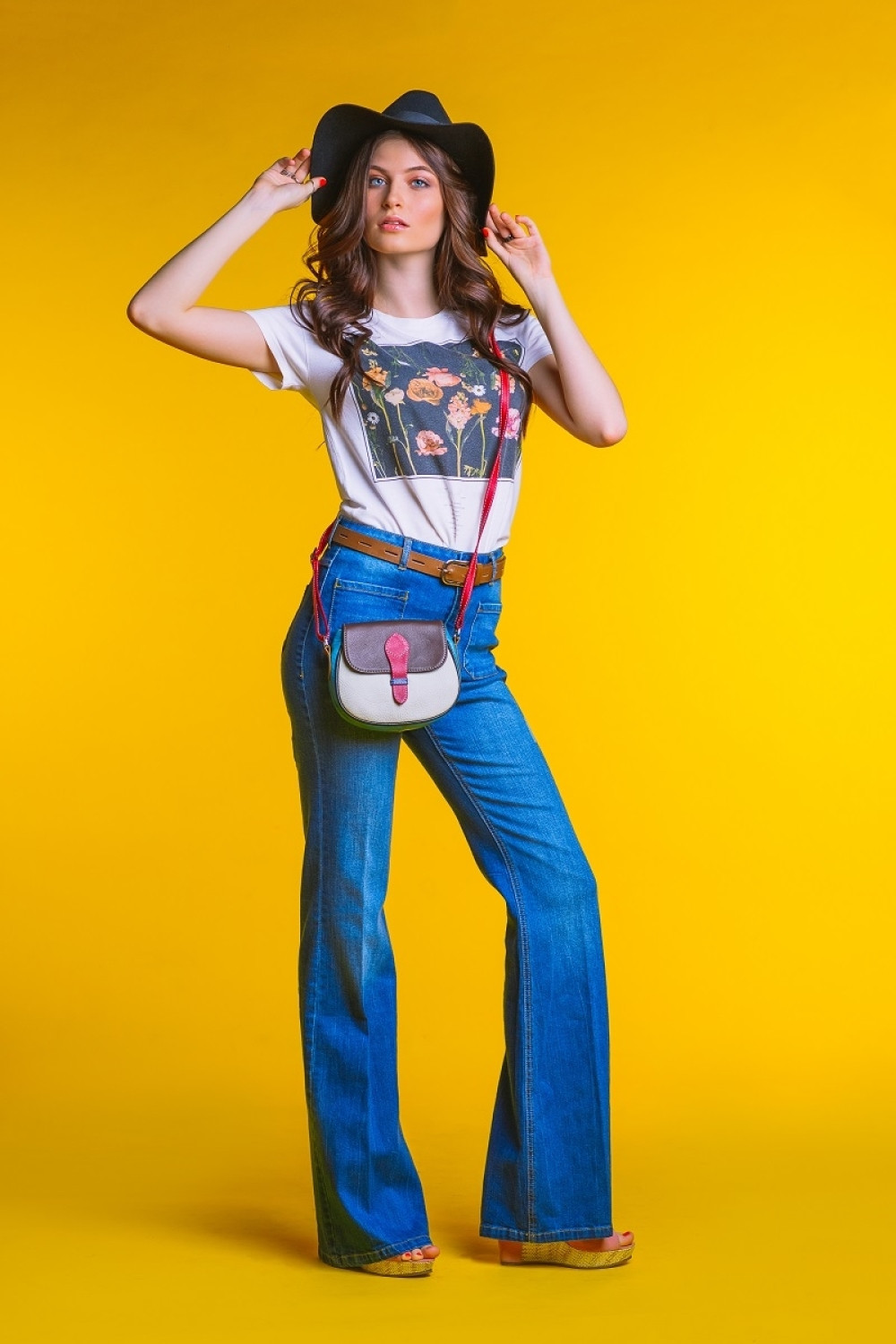 Lekari upozoravaju da farmerke sa visokim strukom mogu narušiti zdravlje?!