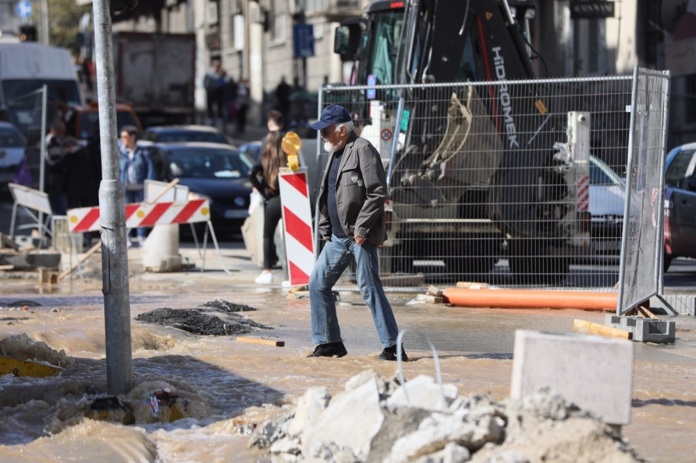 Čelnici grada obišli radove na otklanjanju vodovodnog kvara