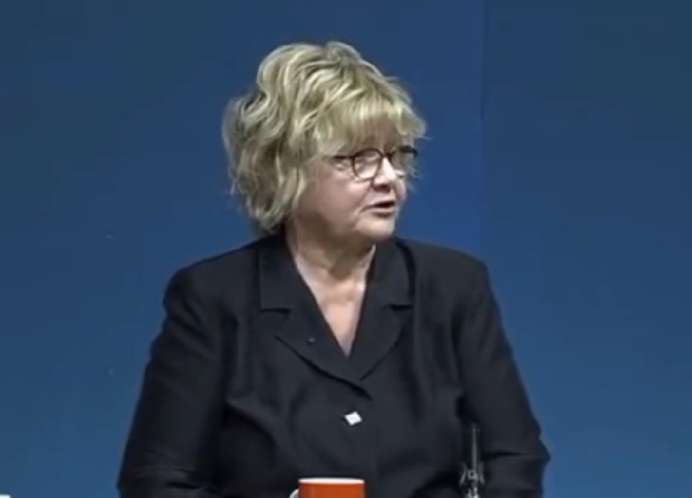 "Koji je, Rado, albanski političar nabavio vakcine?"