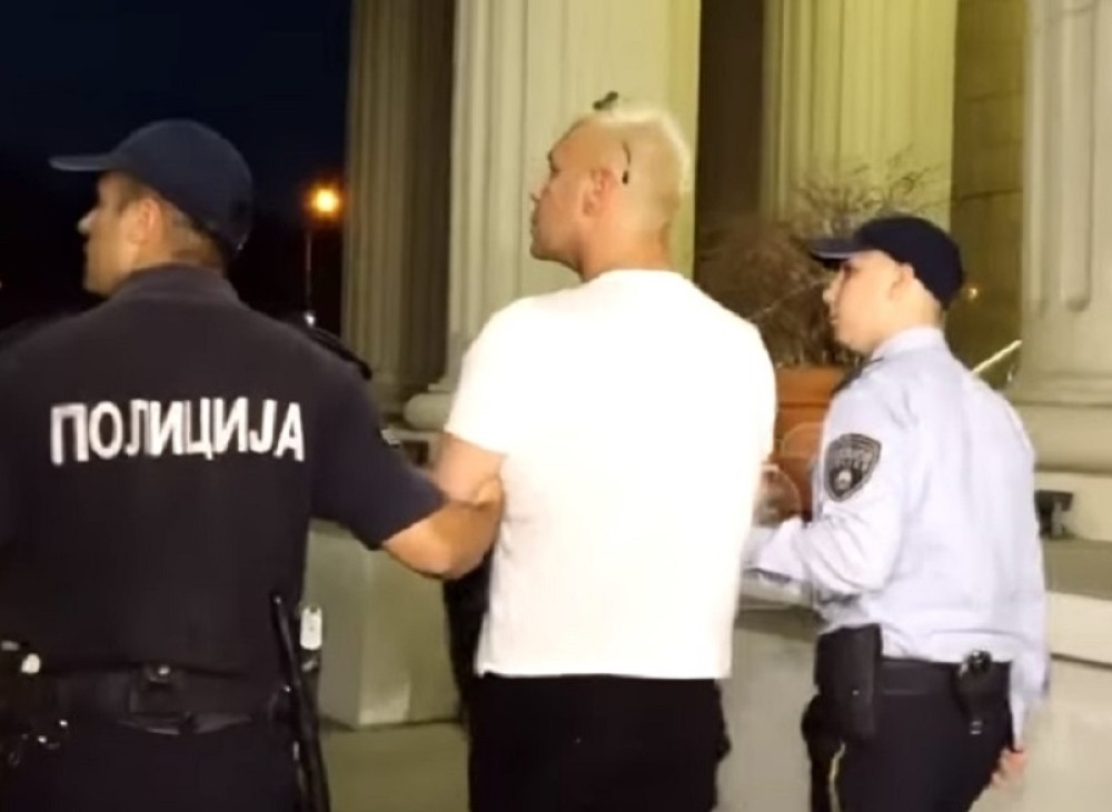 Boki 13 u lisicama! Afera "Reket" dobila neočekivani epilog! Trese se Makedonija! (VIDEO)