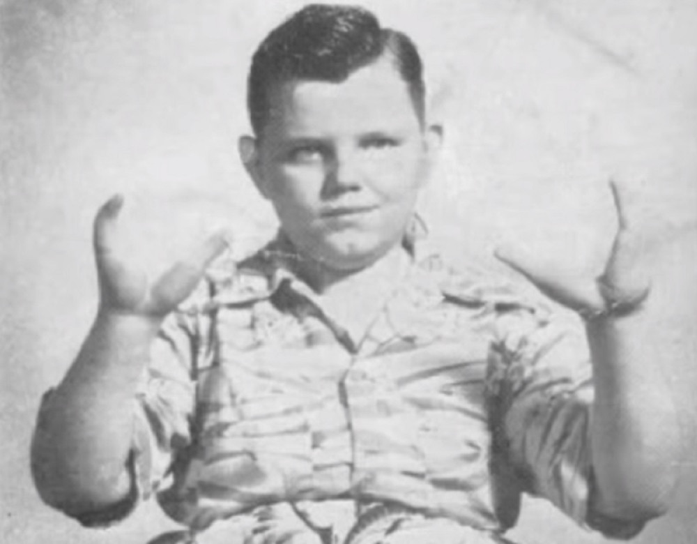 Bio cirkuska atrakcija, dvaput se ženio, maltretirao porodicu, upucao zeta dan pre venčanja, a onda su mu sve vratili! (VIDEO)