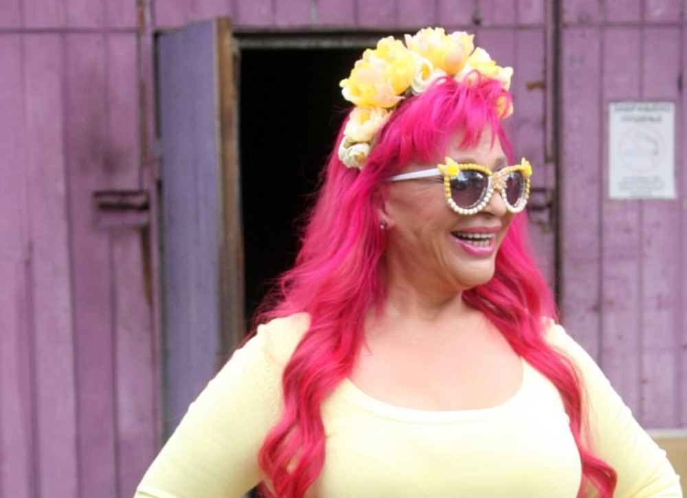 Zorica Brunclik ima sina kog nikada do sada niste videli! Evo ko je on i kako izgleda! (FOTO)