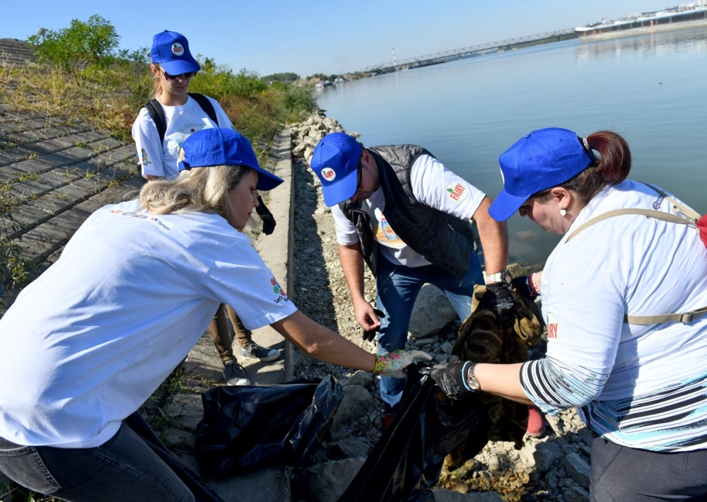 Predstavljena nova Fairy boca od reciklirane plastike iz okeana