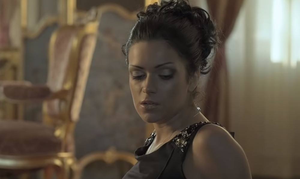 Sahranjen otac Dunje Ilić! Pevačica se nije pojavila na sahrani, otkriven razlog!