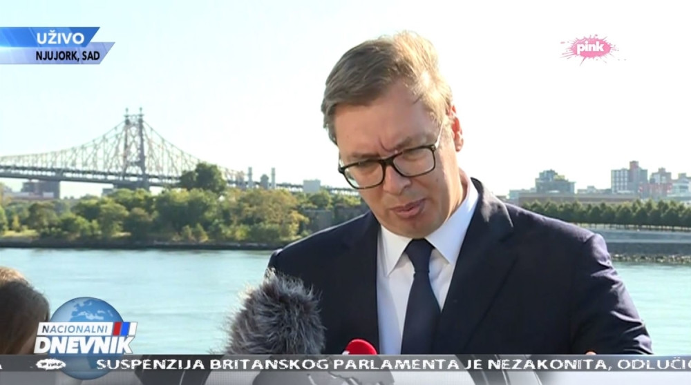 Zgrada postala je "partijska prćija" kad u nju ulaze Đilas, Obradović i Sergej Trifunović!