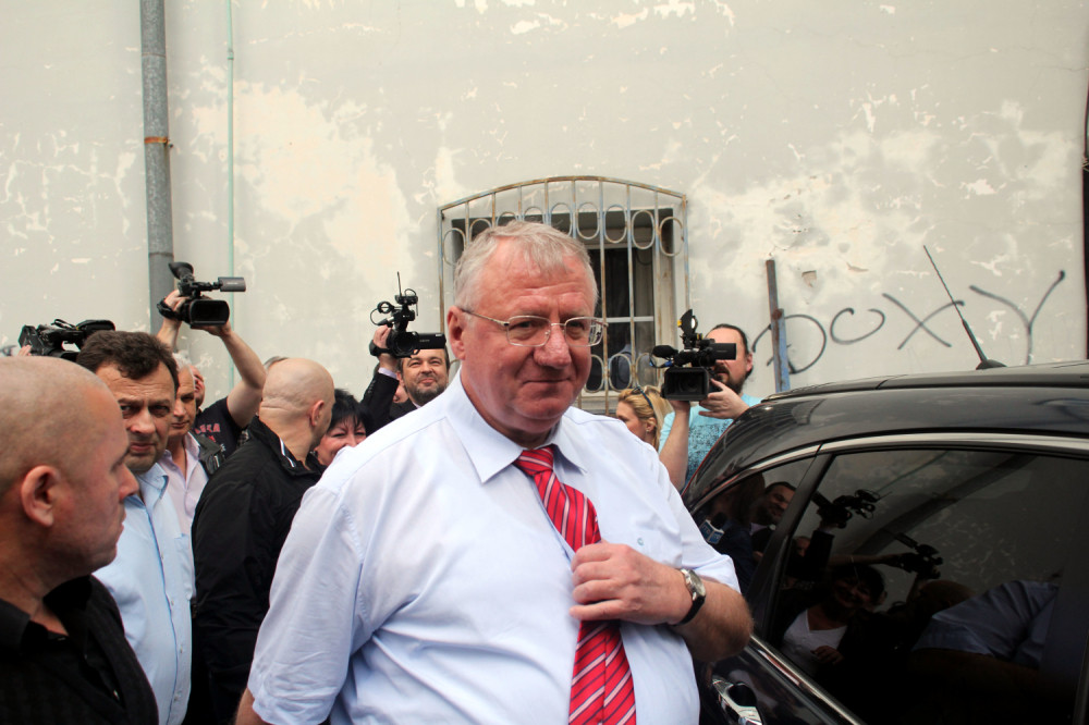 POČINJE NOVO SUĐENJE ŠEŠELJU