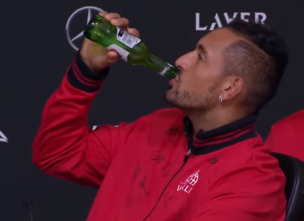 Teniser ponovo zaprepastio svet - Prisutni nisu mogli da veruju šta vide (VIDEO)