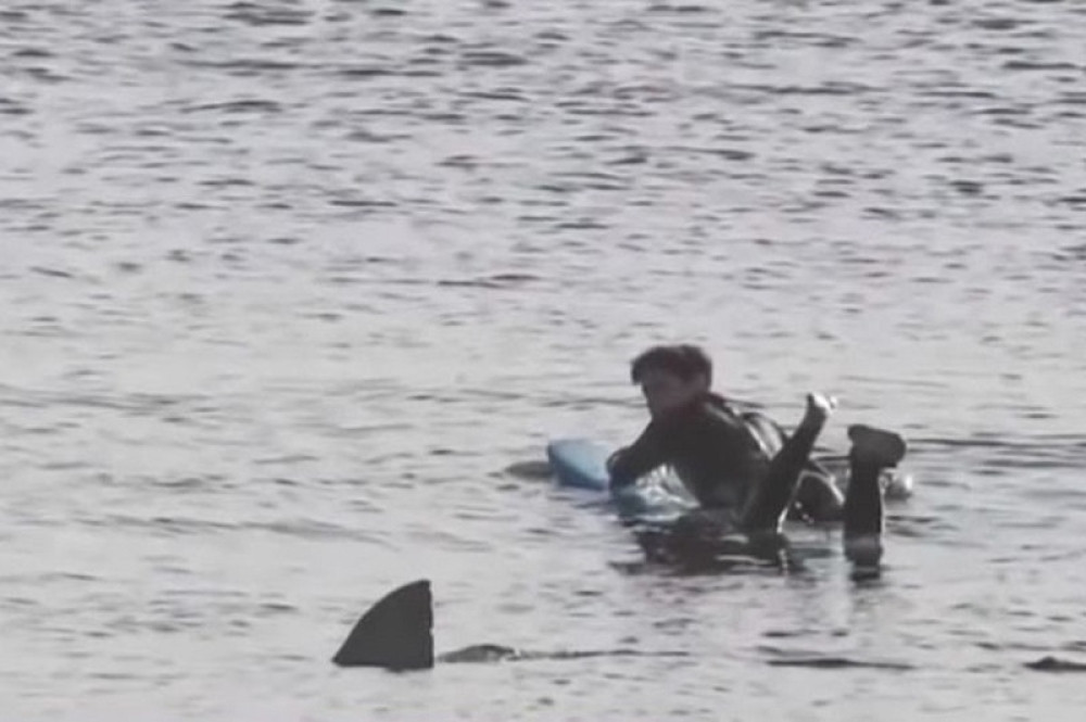 Od nesrećnika je ostala samo surferska daska