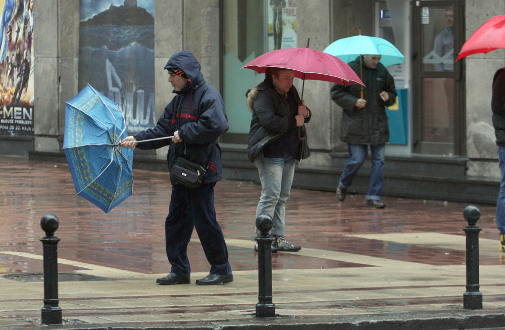 Kad će više da stane?! Očekuje nas jaka košava sa olujnim udarima, a ovi delovi zemlje su najviše na meti!