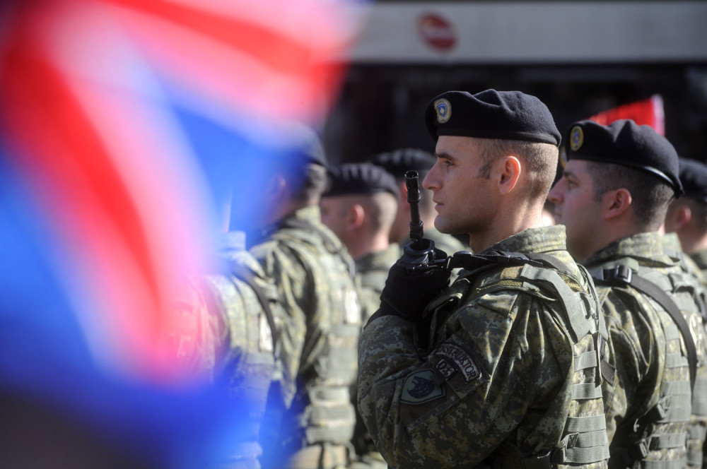 U Prištinu stiže čovek od ključnog značaja! Žena mu je Srpkinja, a Albancima će napraviti pakao od života!
