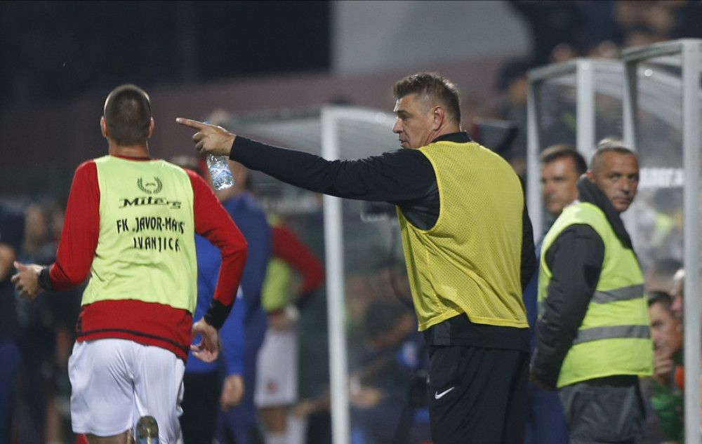 Savo mi uvek nalazi greške! (FOTO)