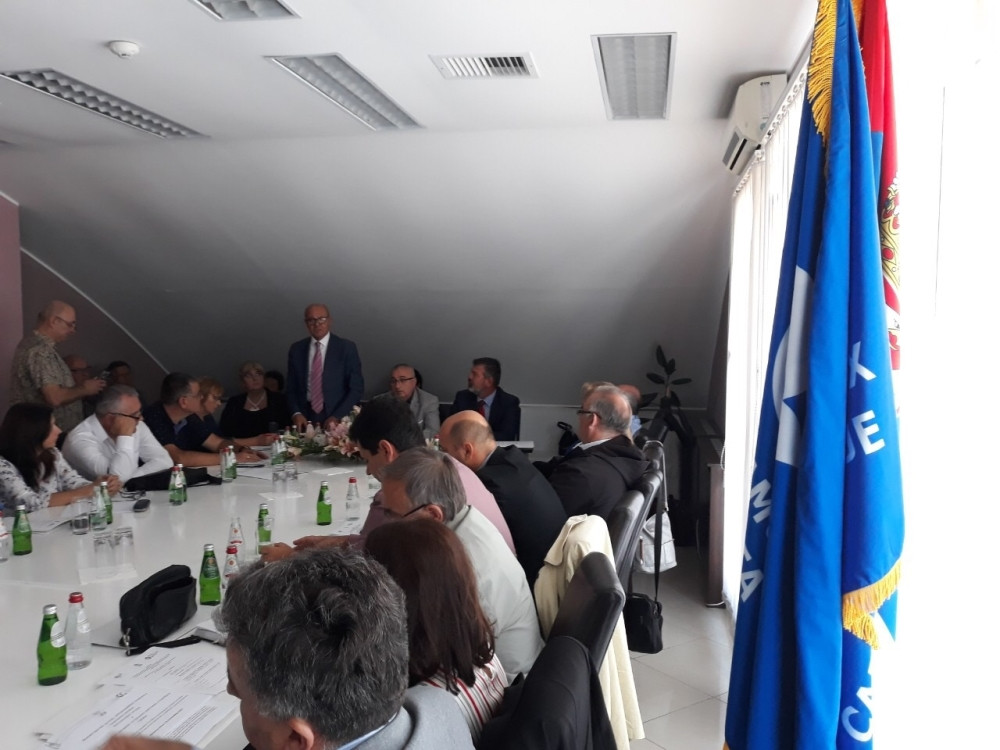 Milionske kazne za pevače i ugostitelje