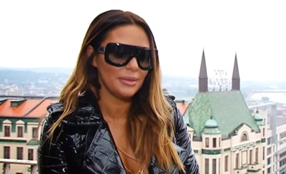 Ana Nikolić ostala bez para, ne može da završi album?! Pobegla iz Beograda, nikom nije rekla gde ide?!