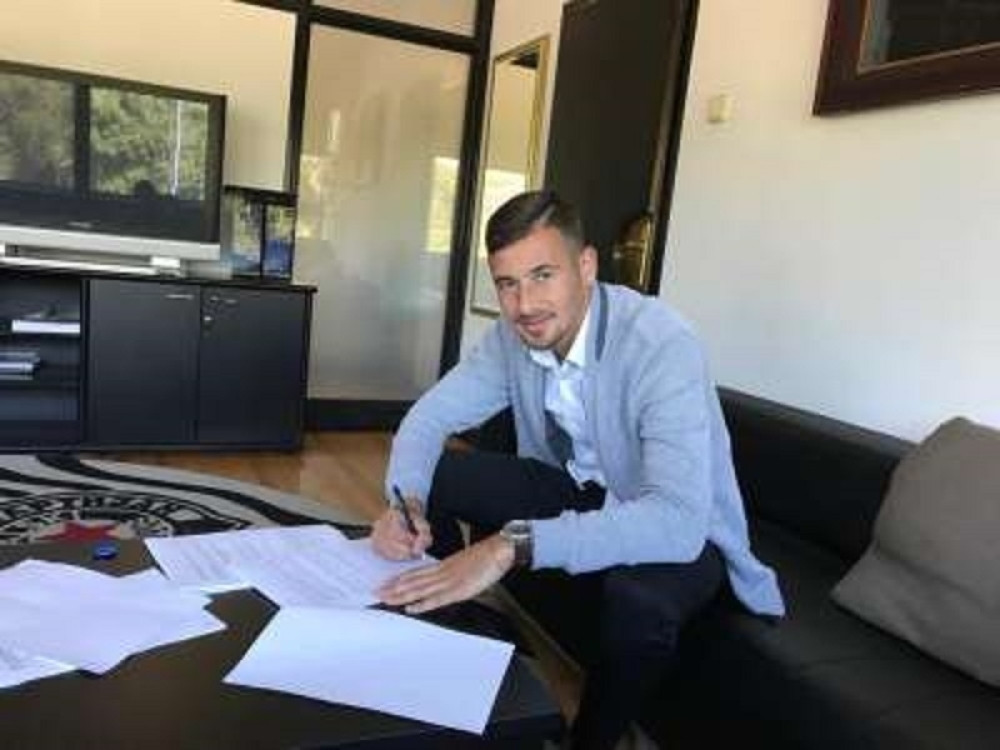 Momčilović potpisao ugovor na četiri godine! (FOTO)