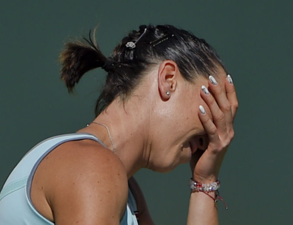 Crnogorcu ponestalo junaštva pred veridbu, slomio srce srpskoj teniserki koja je našla utehu u hrani! (FOTO)