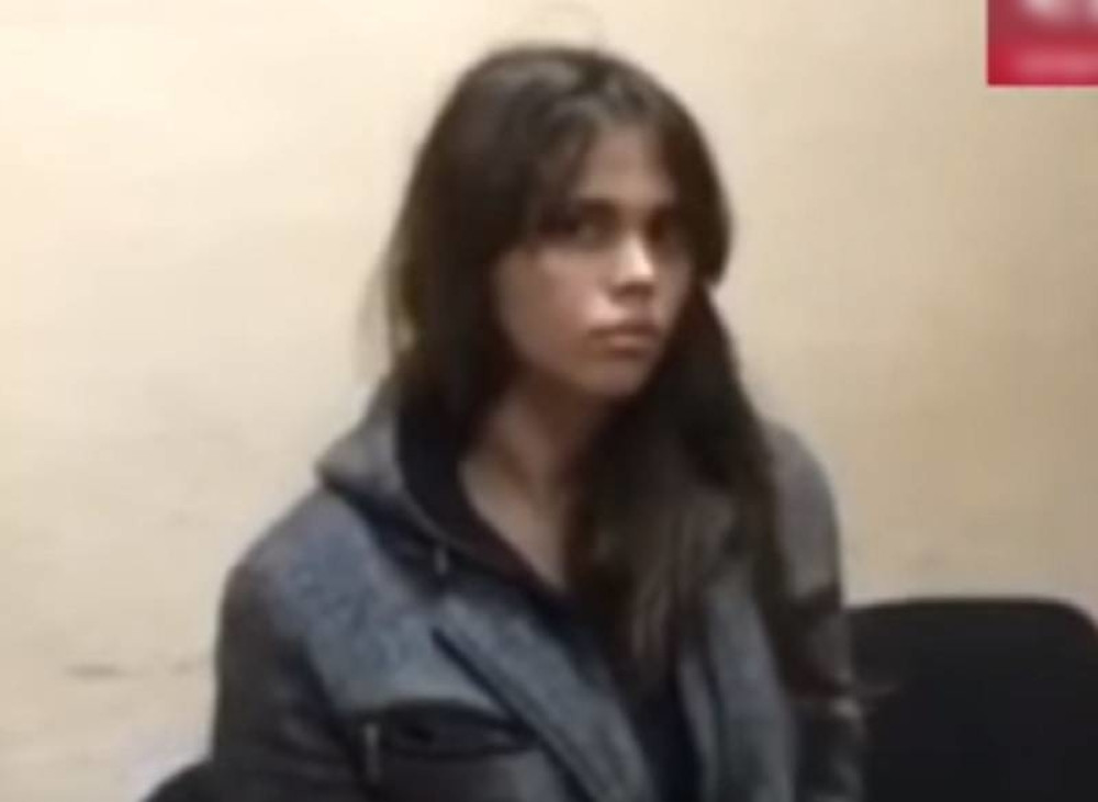 Ponudila se da pričuva bebu, a onda je odnela u šumu i ubila. Nije joj bilo dosta samo da je zadavi... (FOTO, VIDEO)