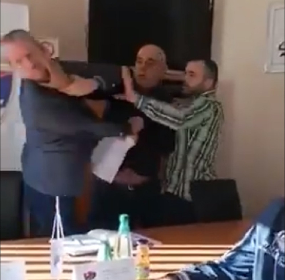 Isplivao snimak napada na generalnog sekretara FSRS (VIDEO)