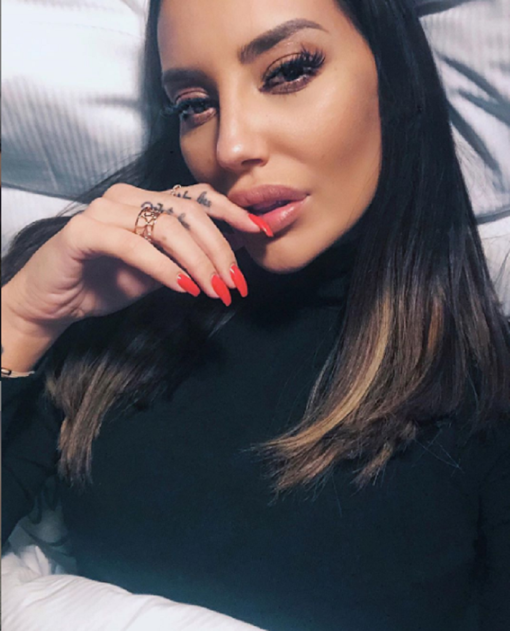 Katarina Grujić oštro oplela po koleginici! Novi estradni rat na pomolu?!