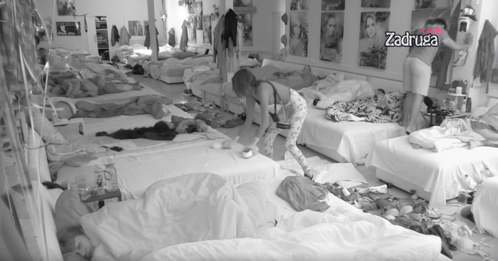 Tara Simov doživela nervni slom, sve pred sobom kidala i lomila! Obećala da će uništiti ovu zadrugarku!