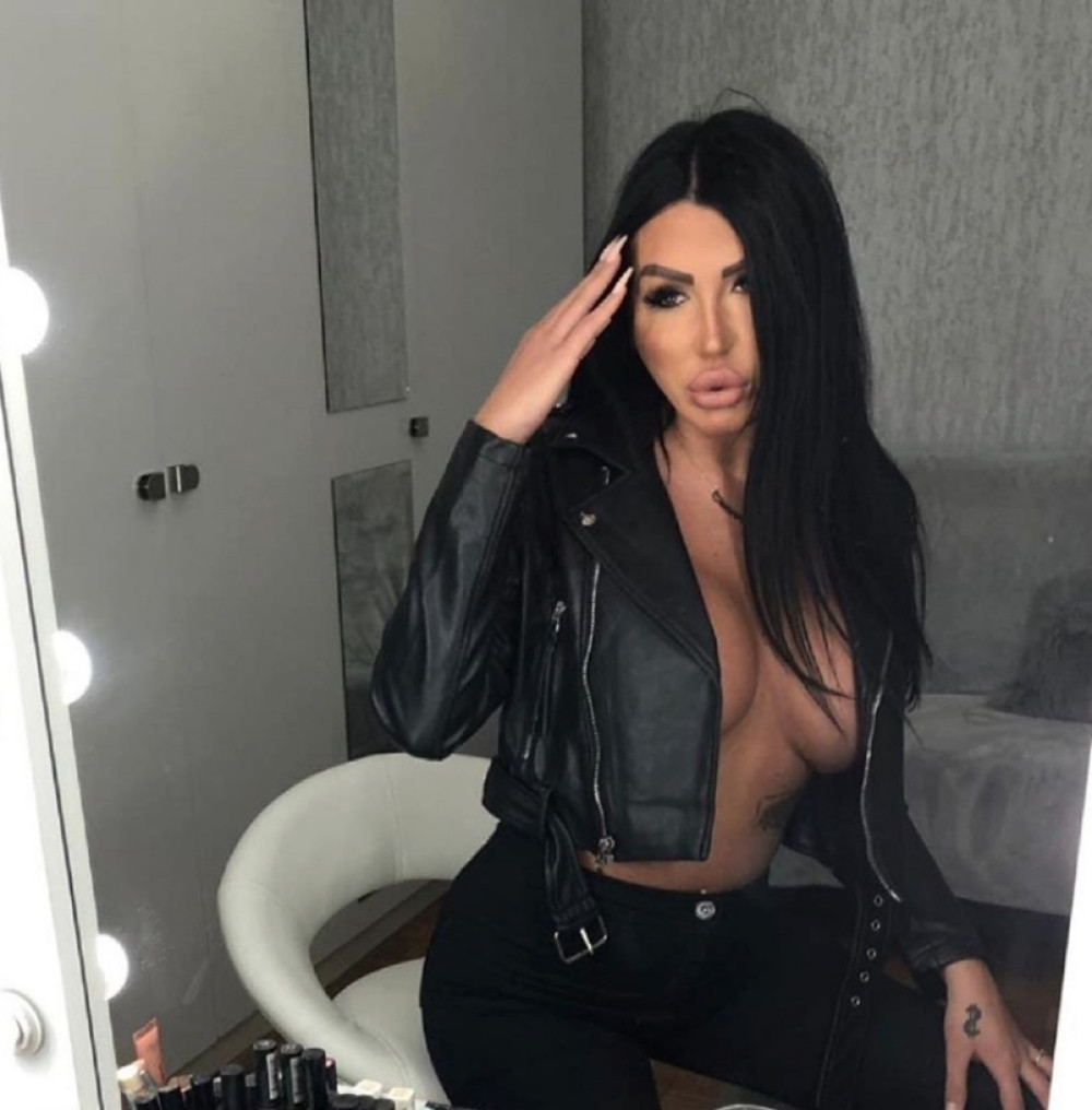 Pogledajte kako je Tijana Ajfon izgledala u detinjstvu! Nikada je ne biste prepoznali! (FOTO)