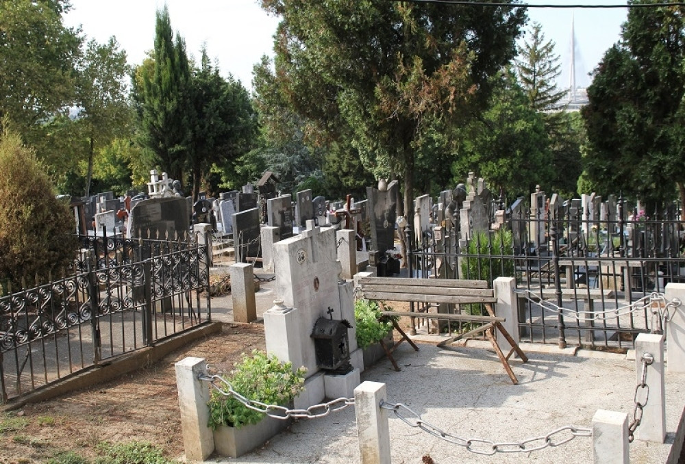 Preminuli od korona virusa se ukopavaju po tačno propisanim merama, obred je potpuno izmenjen