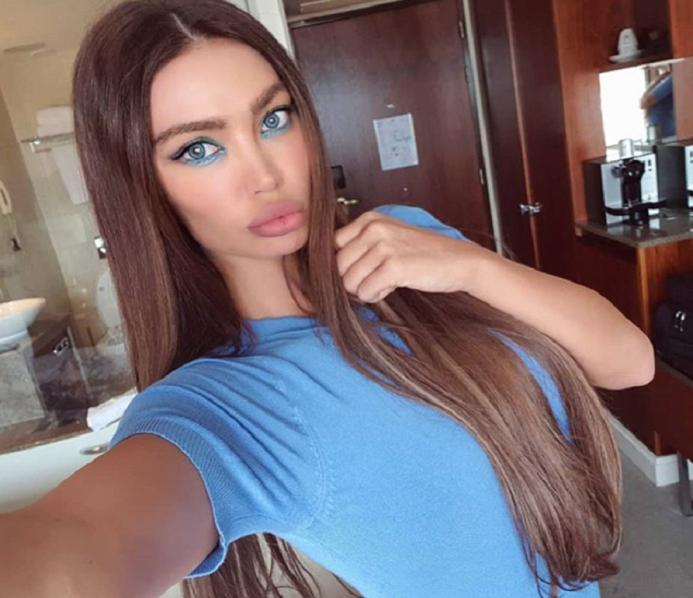 Soraja opet provocira muški pol: Skinula se i poslala ovu poruku! Internet izgoreo! (FOTO)