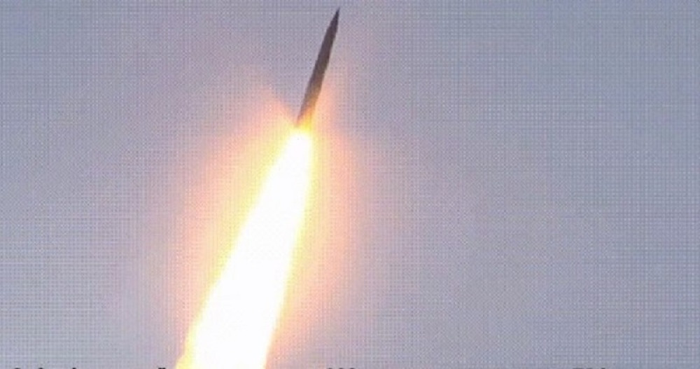 Američke rakete padaju na ruske tenkove...