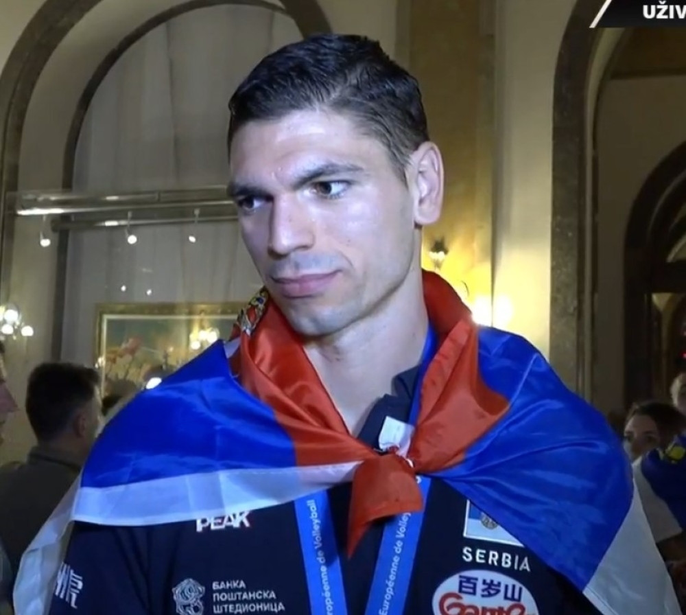 Stigla mu je poruka: "Ništa više neće biti isto bez tebe" Odmah se oglasio