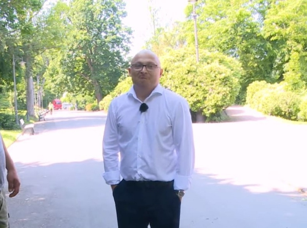 Profesore, ko je bio sa Šoškićem suvlasnik CIF-a i političkim pritiskom terao banke da kupuju njihov softver?!