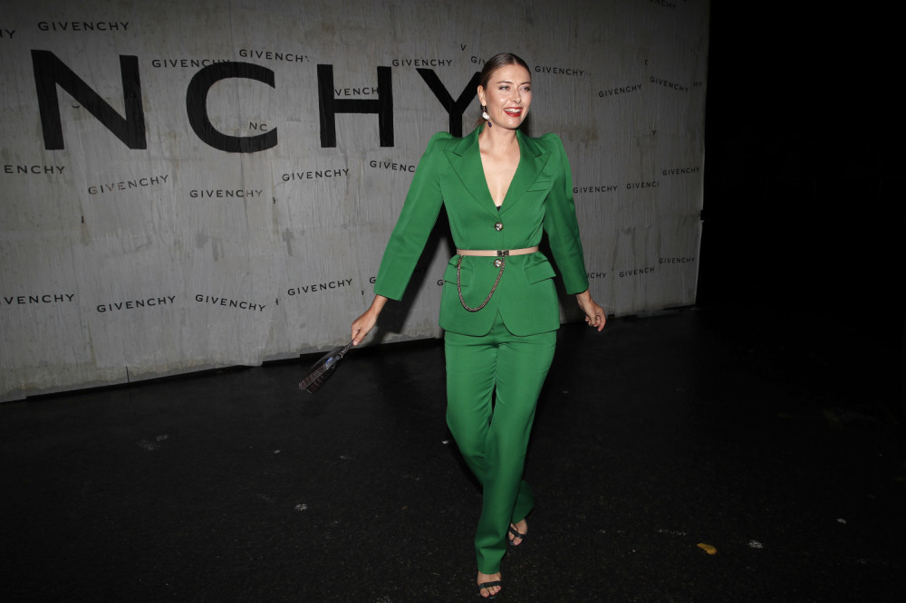 Prelepa Ruskinja blista, a on je razlog (FOTO)